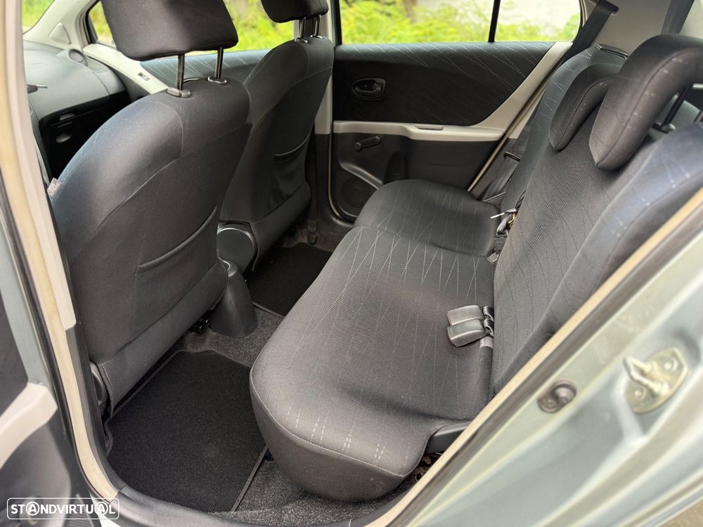 Toyota Yaris 1.4 D-4D Luna - 9