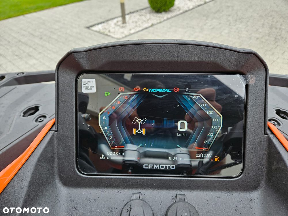 CFMoto CForce - 8