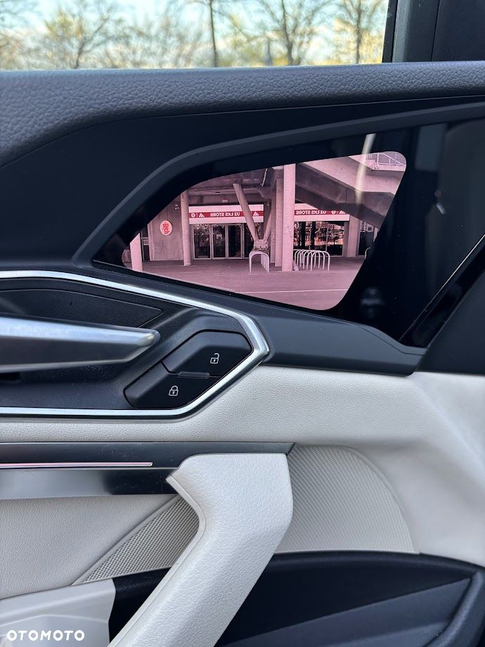 Audi e-tron 55 Quattro - 25