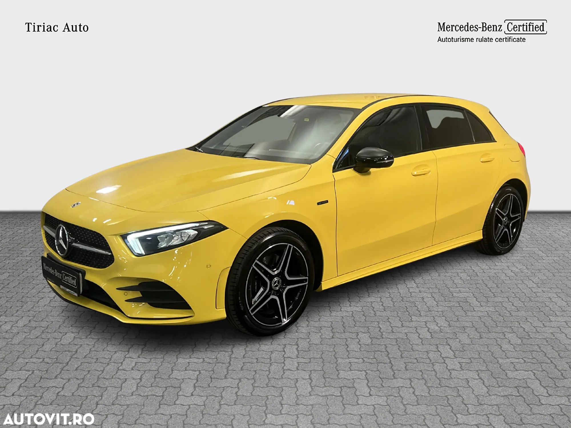 Mercedes-Benz A 250 e 8G-DCT AMG Line - 1