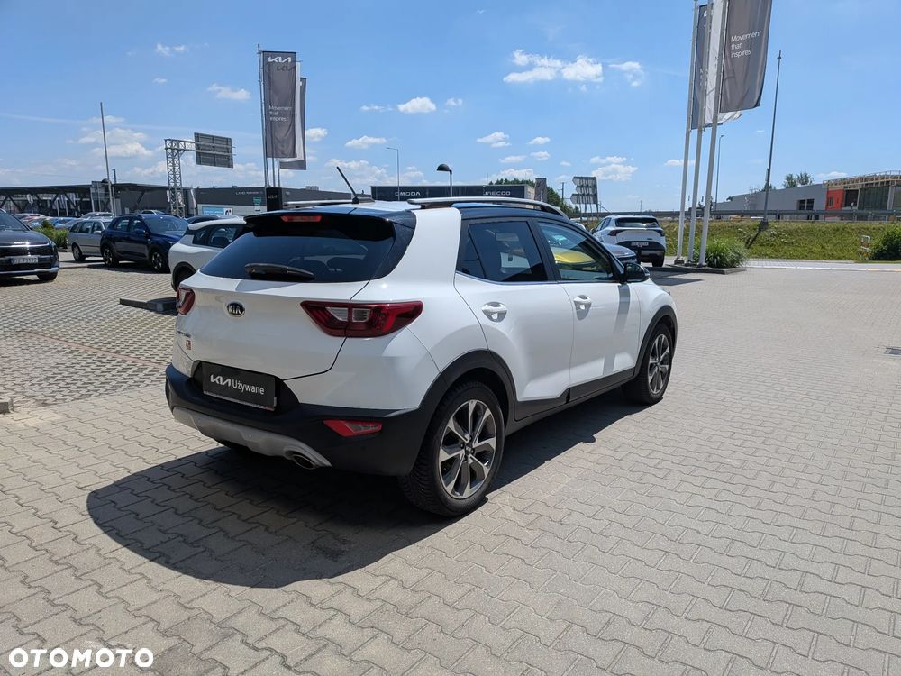 Kia Stonic 1.4 L - 5