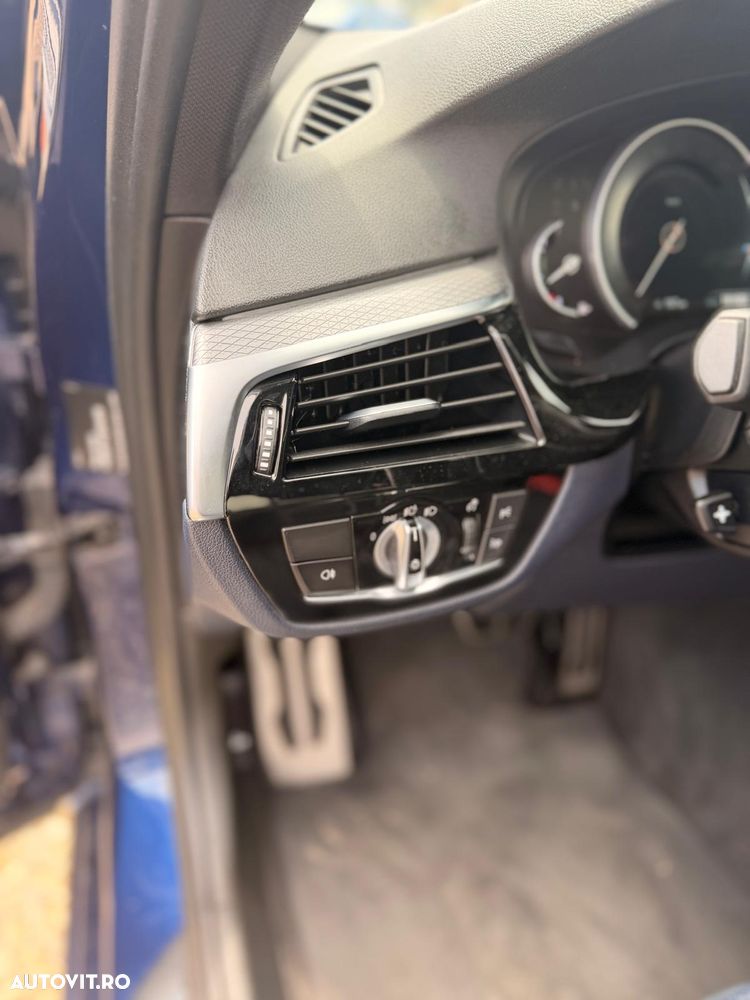 BMW Seria 5 550i xDrive AT - 21