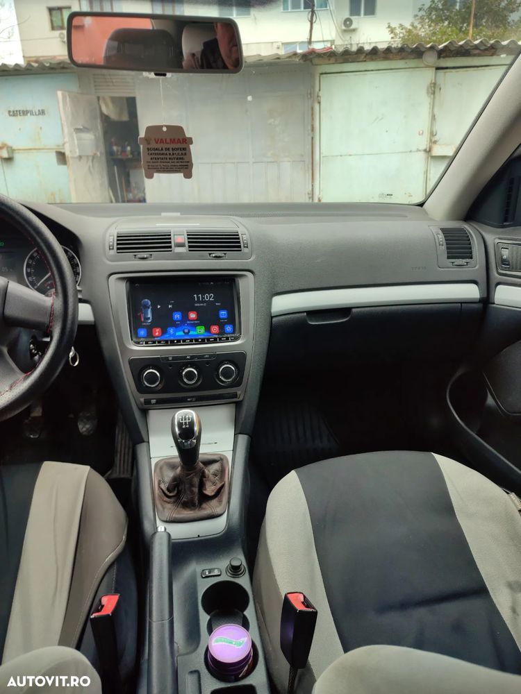SKODA Octavia 2011 — imagine 18
