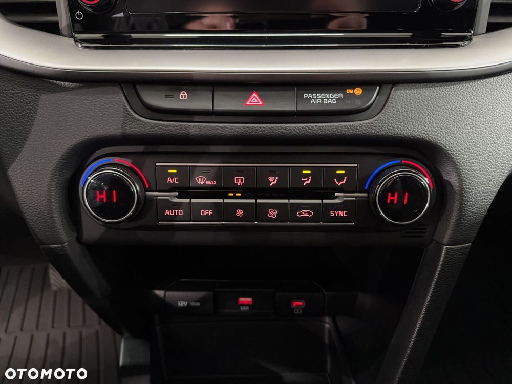 Kia Ceed - 23