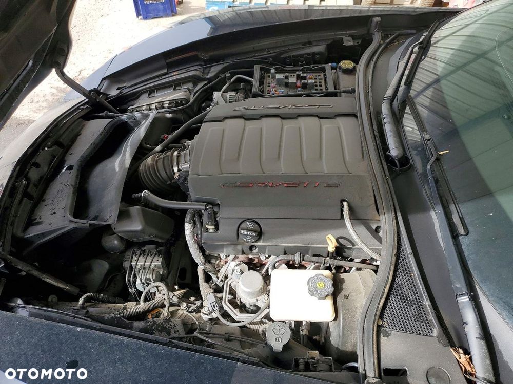 Chevrolet Corvette - 10
