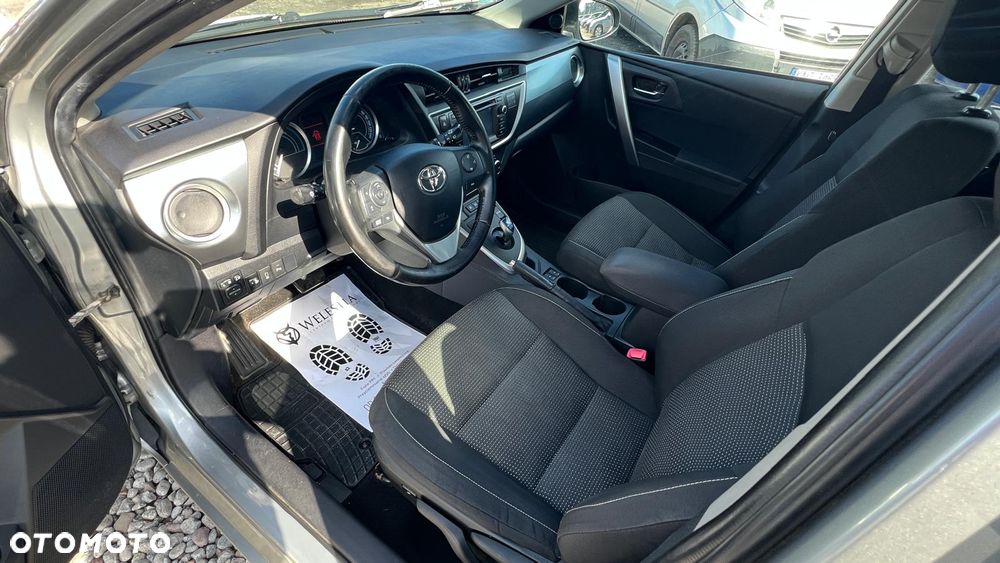 Toyota Auris - 14