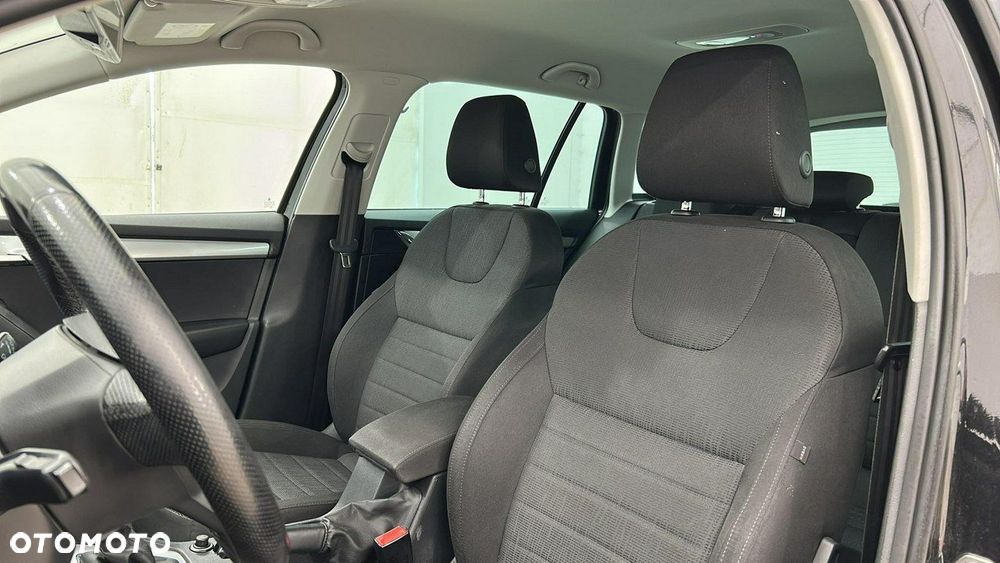 Skoda Octavia 2.0 TDI DSG Ambition - 10