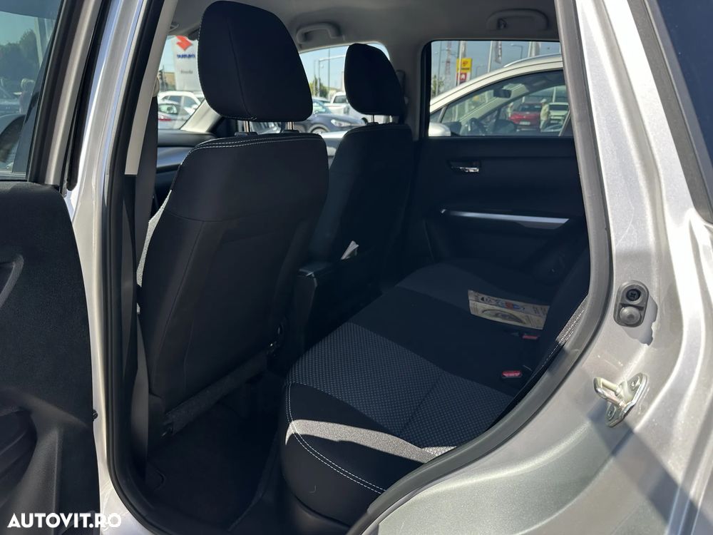Suzuki Vitara 1.4 Boosterjet MHEV Passion - 10
