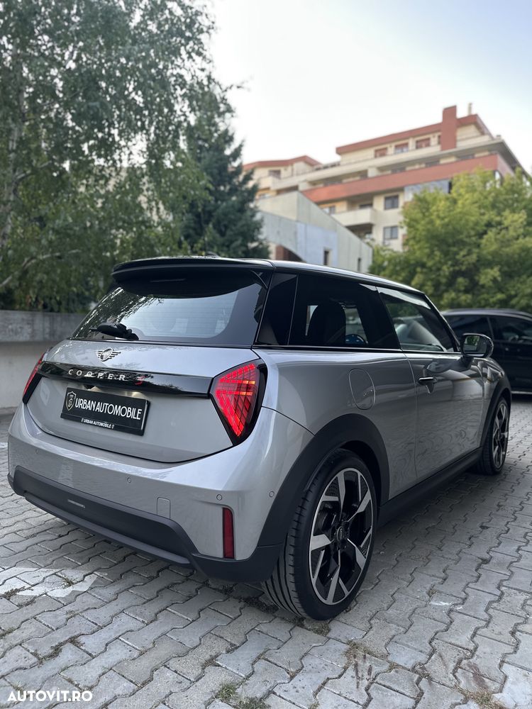 Mini Cooper S John Works Trim - 12