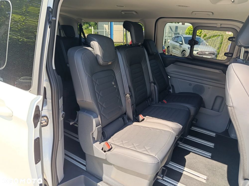 Ford Tourneo Custom 2.5 PHEV CVT 340 L2 Titanium X - 13