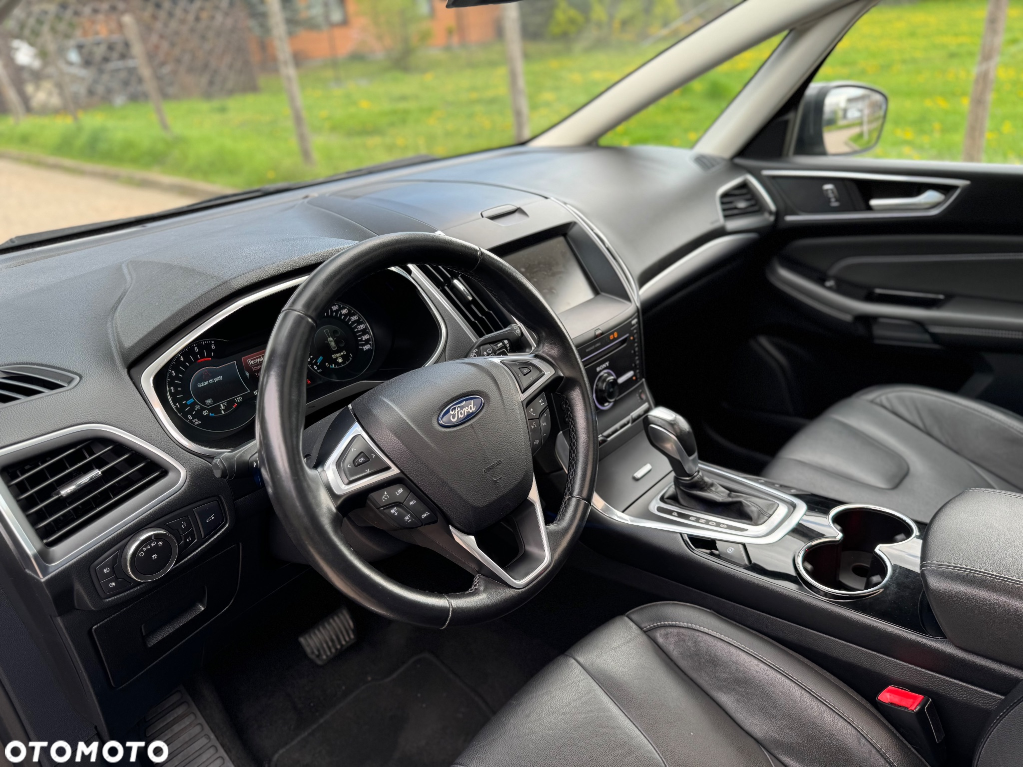 Ford S-Max - 17