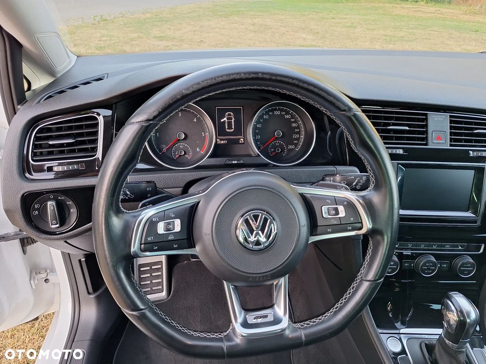 Volkswagen Golf - 20