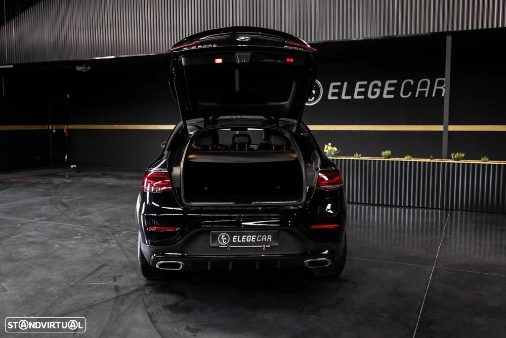 Mercedes-Benz GLC 300 e Coupe 4Matic 9G-TRONIC AMG Line - 11