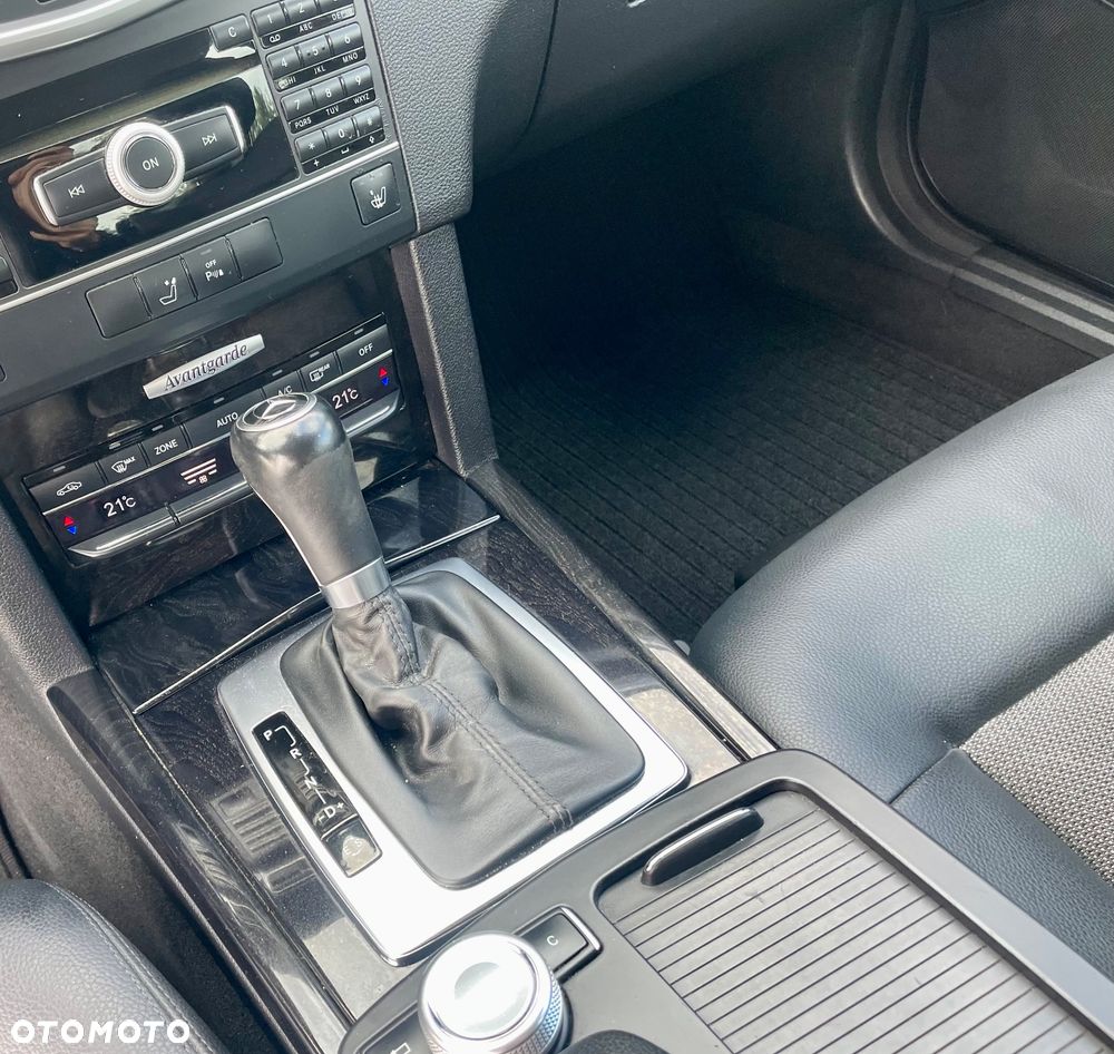 Mercedes-Benz Klasa E ver-200-kompressor-avantgarde - 31