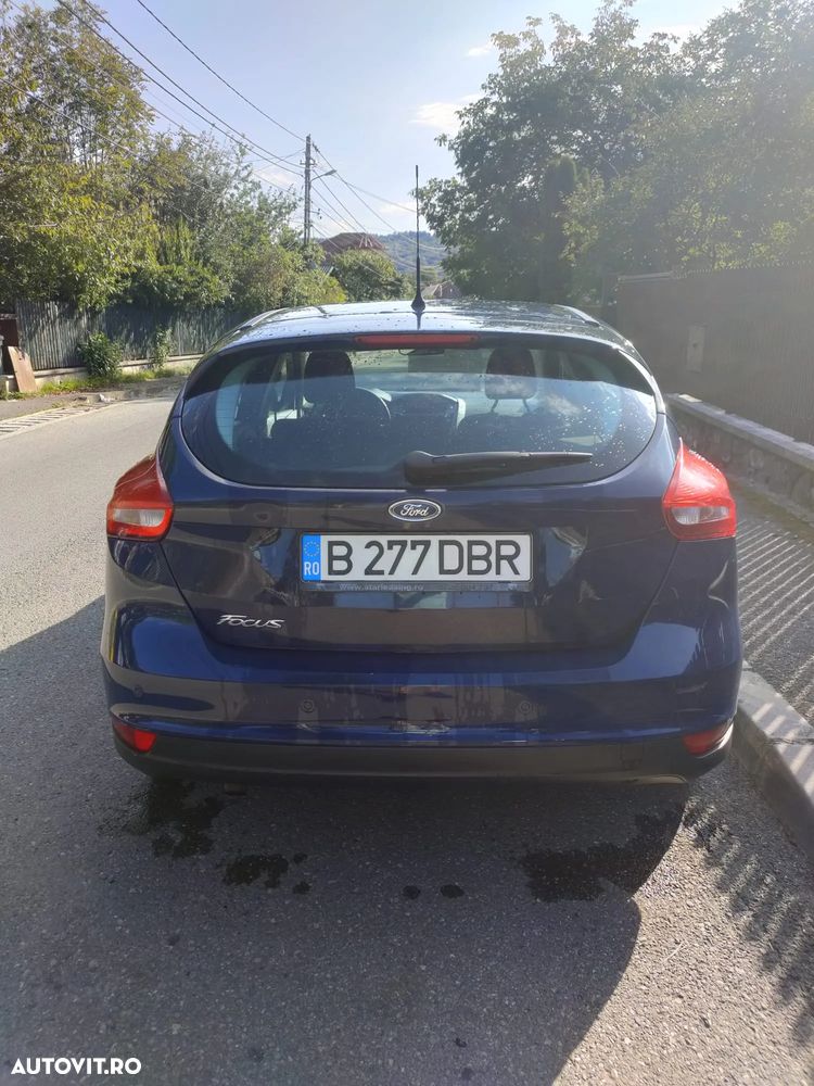 Ford Focus 1.5 TDCi ST-Line - 12