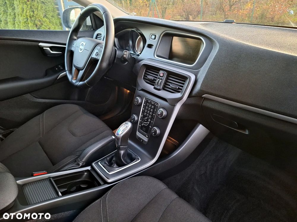 Volvo V40 ver-d2-kinetic - 17