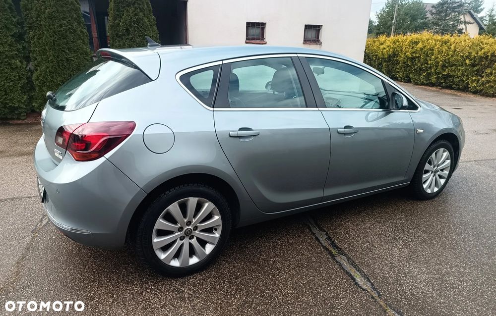 Opel Astra 1.4 T Cosmo - 7