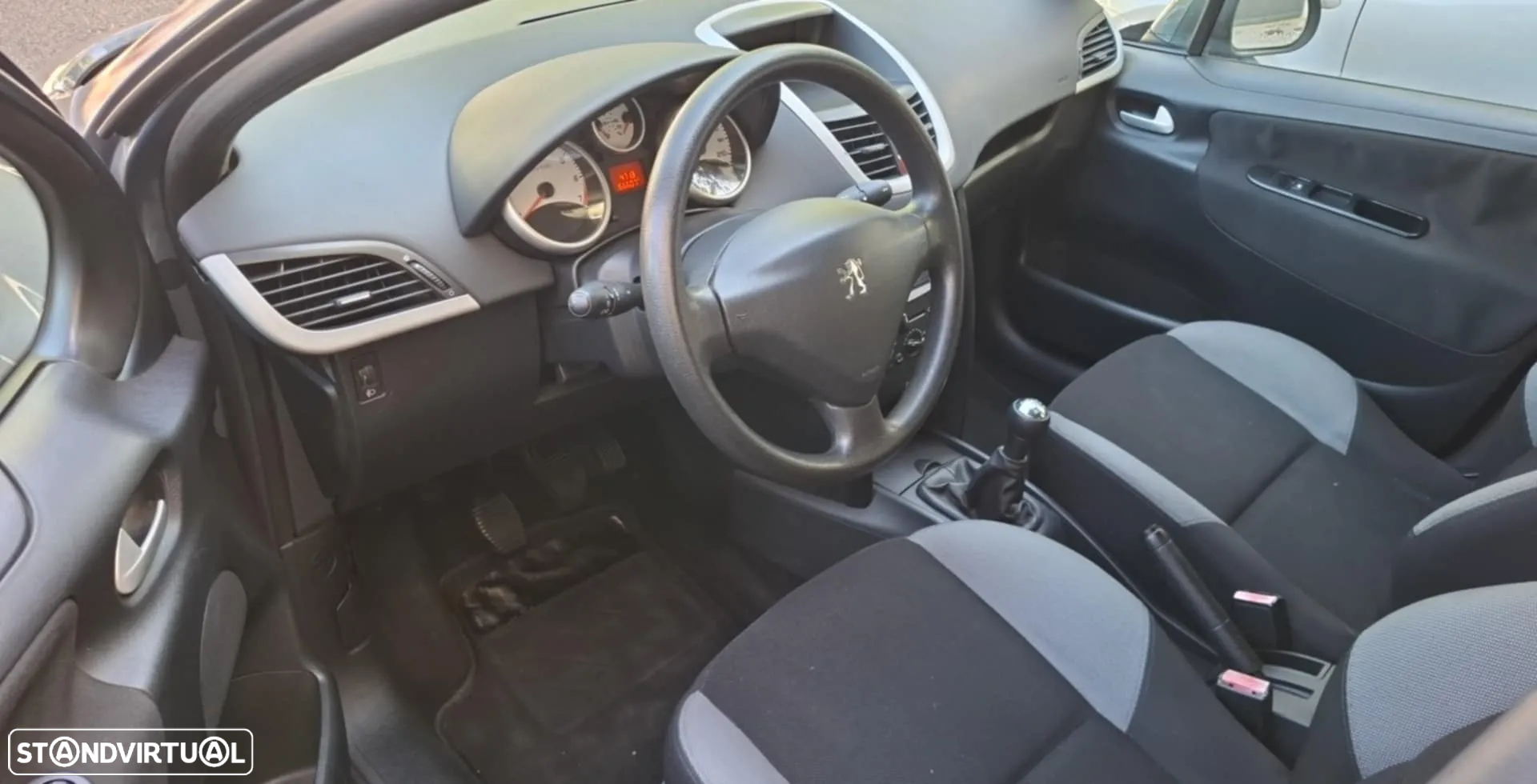 Peugeot 207 1.4 16V Open - 9