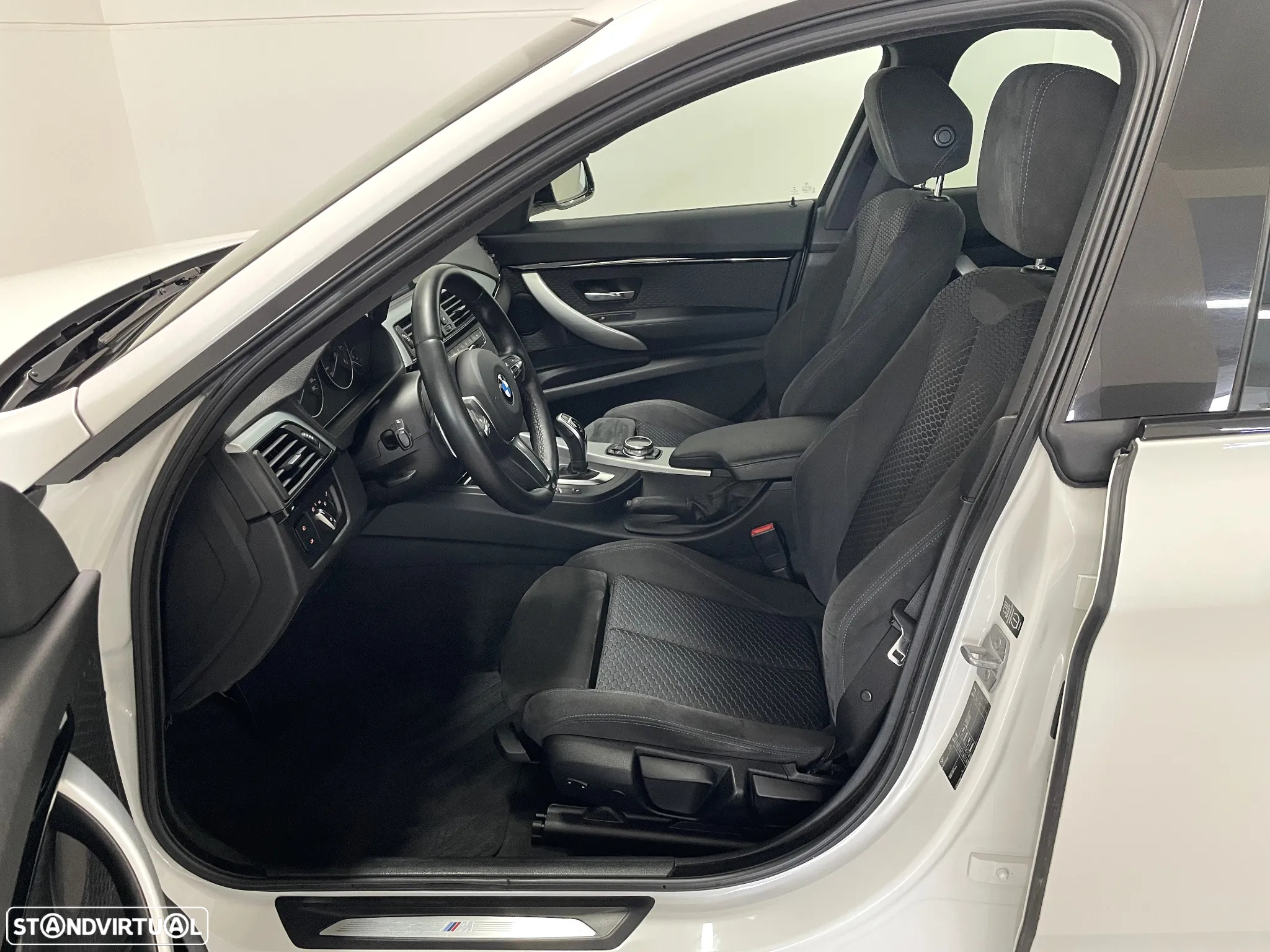 BMW 320 Gran Turismo d Auto Pack M - 13