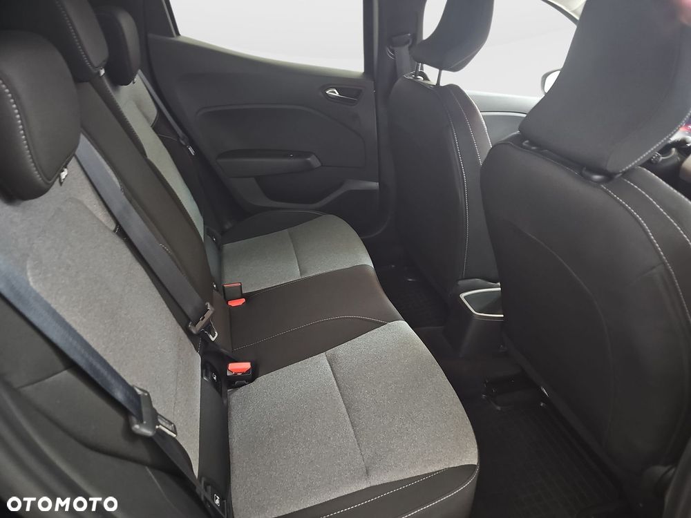 Renault Clio 1.0 TCe Evolution - 22