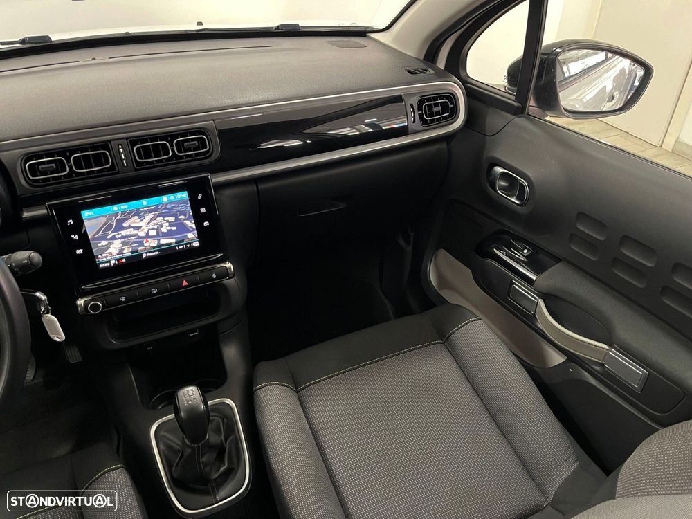 Citroën C3 1.2 PureTech Shine - 23