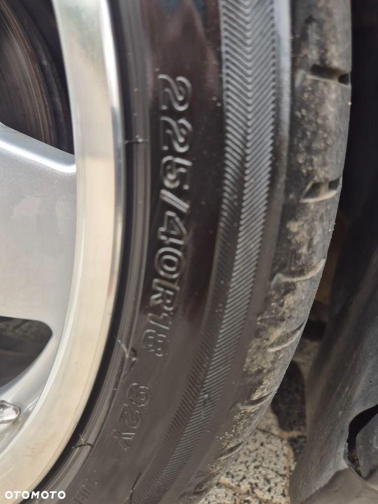 Mercedes-Benz CLK 320 - 30