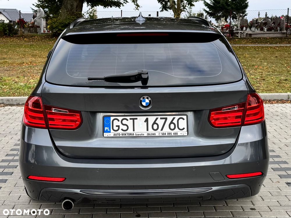 BMW Seria 3 318d DPF Touring Edition Sport - 11