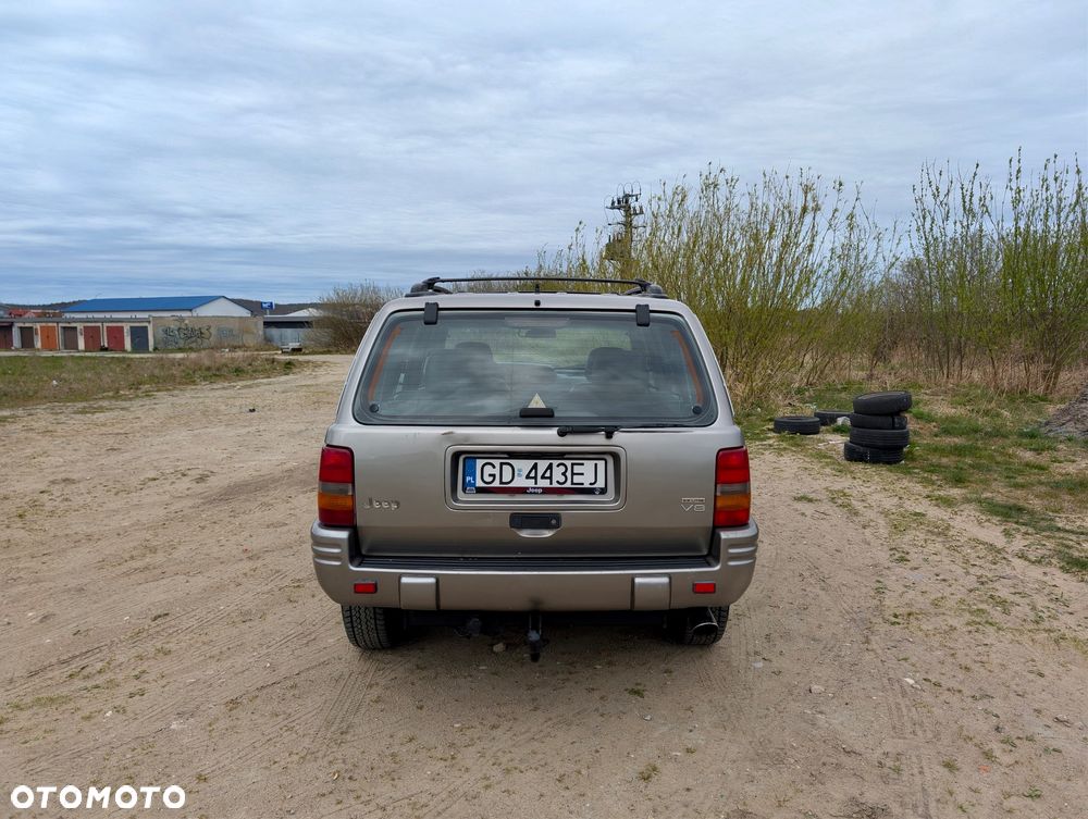 Jeep Grand Cherokee 5.9 Limited - 6