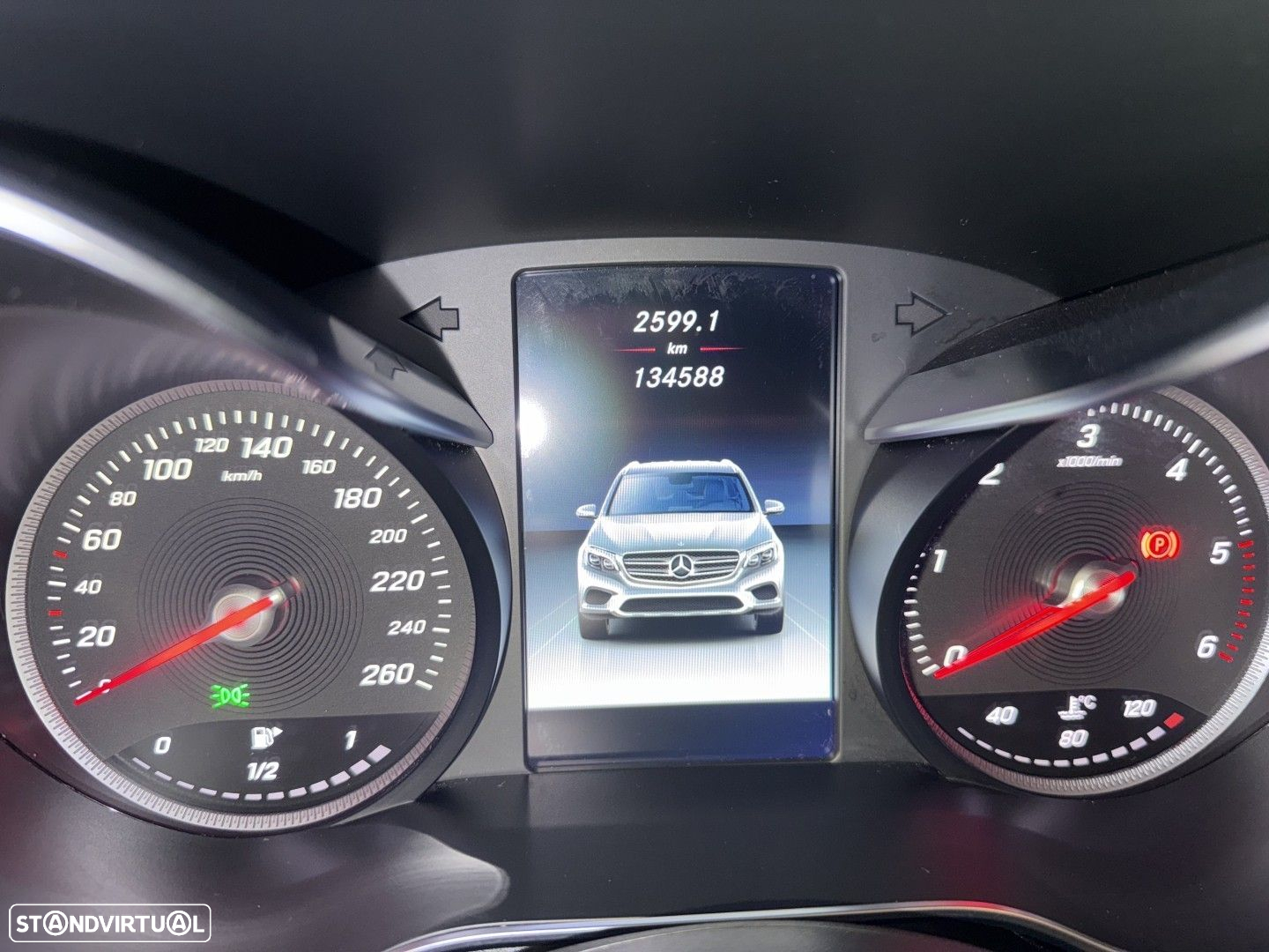 Mercedes-Benz GLC 250 d 4Matic 9G-TRONIC AMG Line - 16