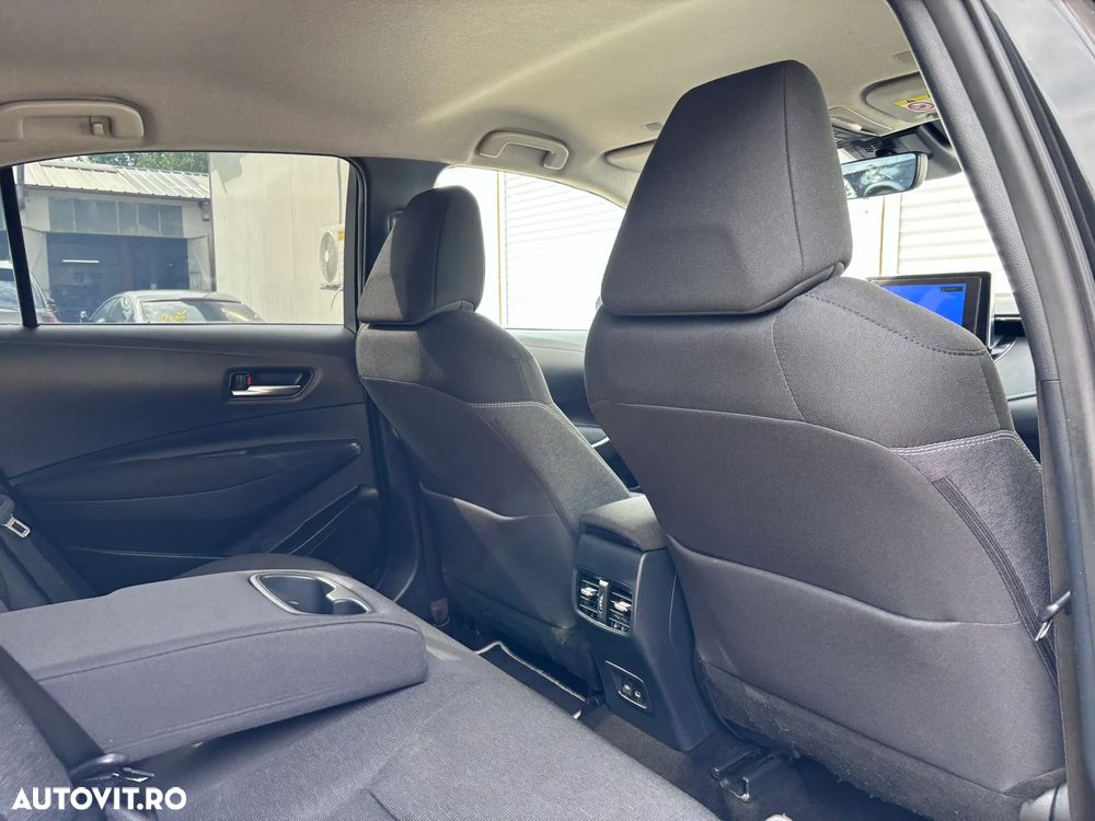 Toyota Corolla 1.8 HSD Dynamic - 29