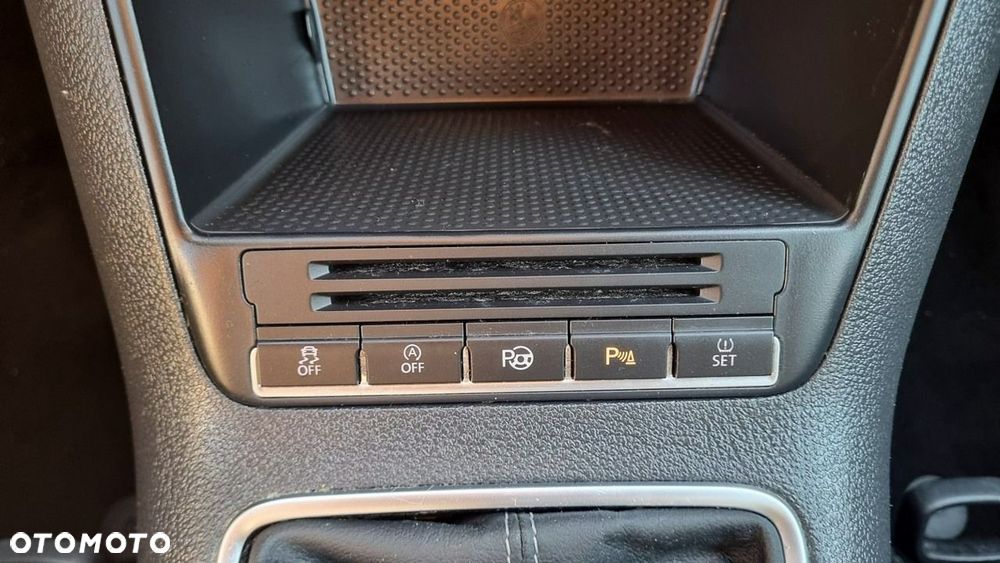 Volkswagen Tiguan - 16
