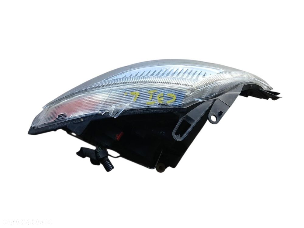 LAMPA PRAWA PRZEDNIA CITROEN C3 - 2