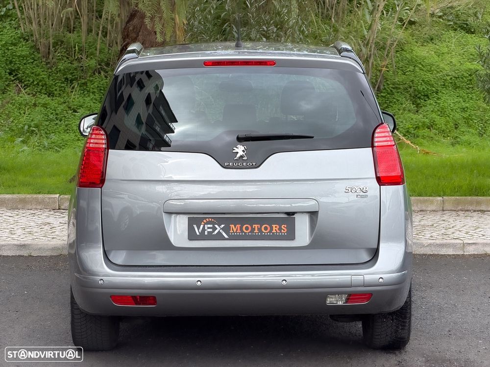 Peugeot 5008 1.6 E-HDi 7L Allure 2-Tronic J17 - 27