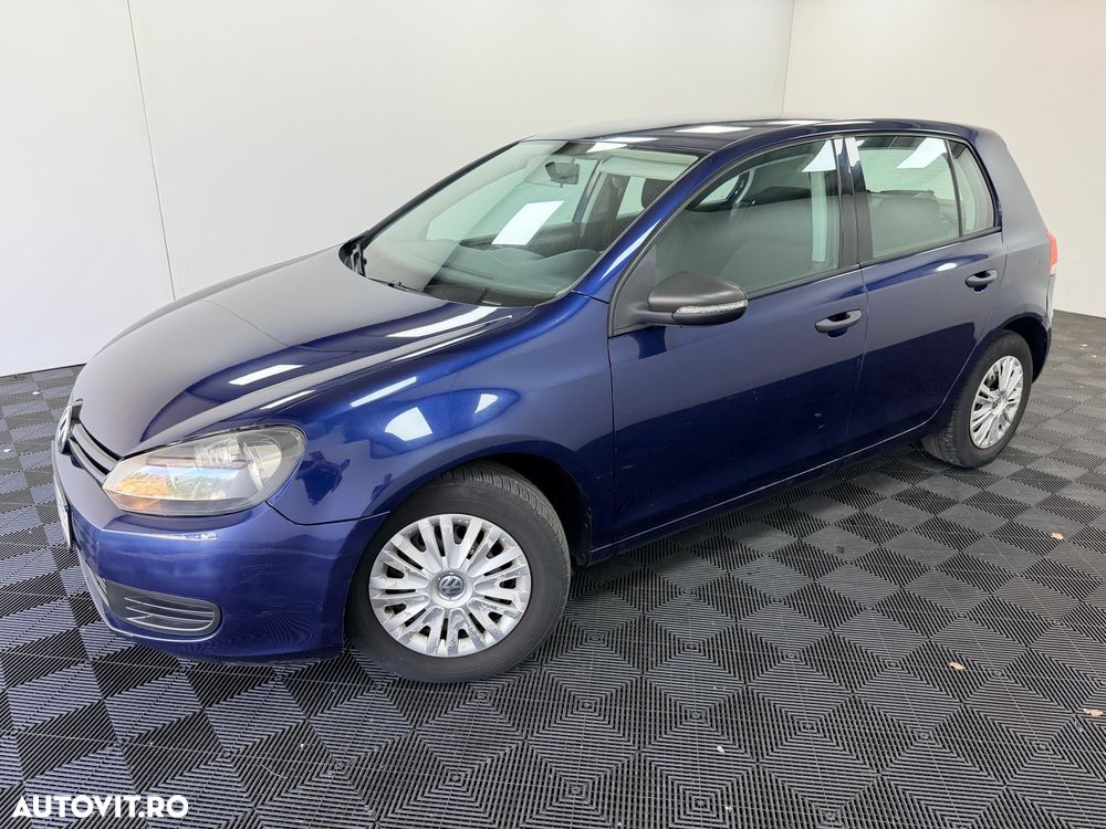 Volkswagen Golf 1.6 TDI DPF Trendline - 9