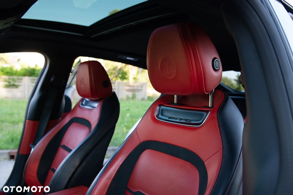 Mercedes-Benz AMG GT 63 S 4Matic+ Speedshift MCT 9G - 34