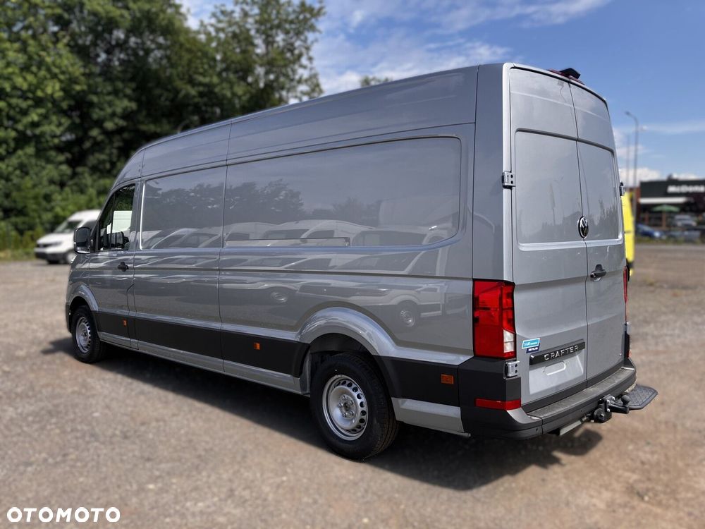 Volkswagen Crafter 35 2.0 TDI 177 KM L4H3 4MOTION - 3