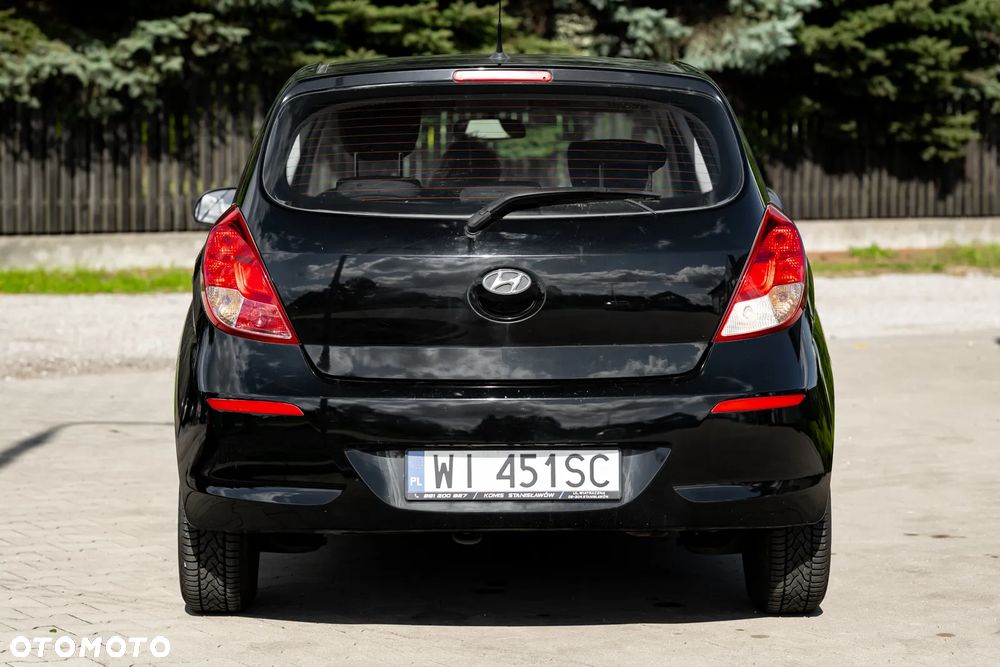 Hyundai i20 1.25 Classic + - 8