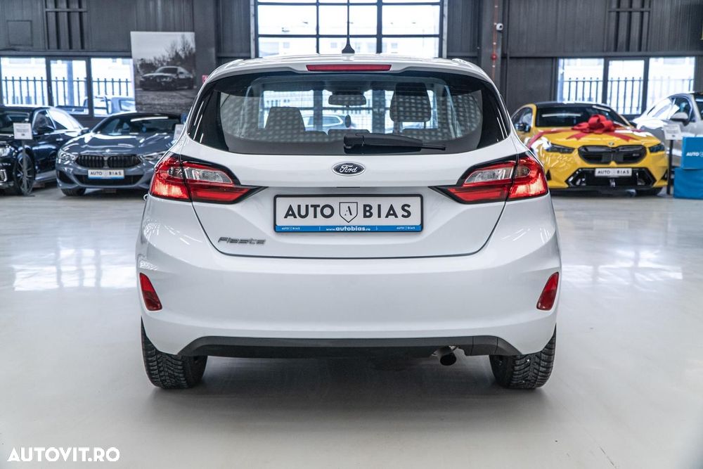 Ford Fiesta 1.1 Trend Connected - 26