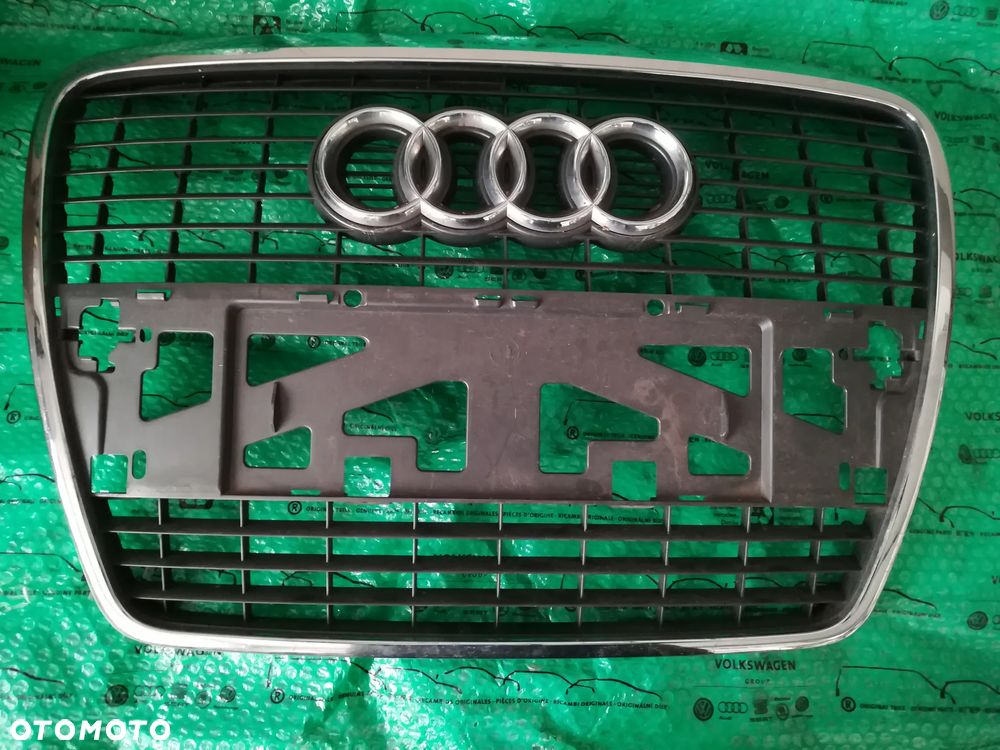 ATRAPA GRILLA AUDI A6 C6 4F0853651 CHROM - 1