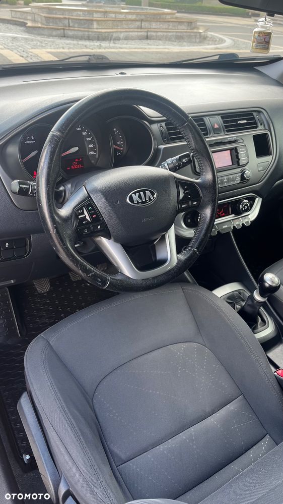 Kia Rio 1.2 XL - 7
