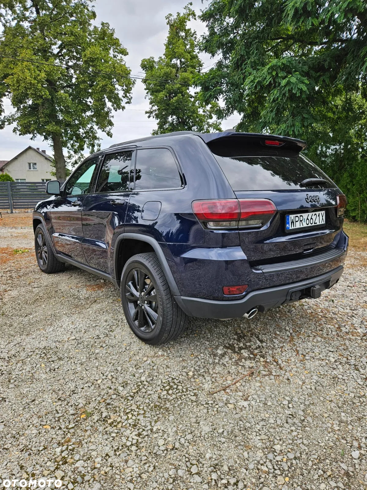 Jeep Grand Cherokee - 27