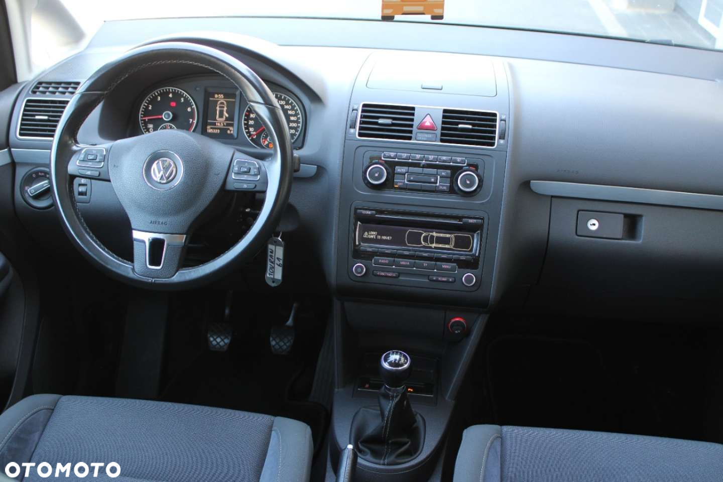 Volkswagen Touran - 39