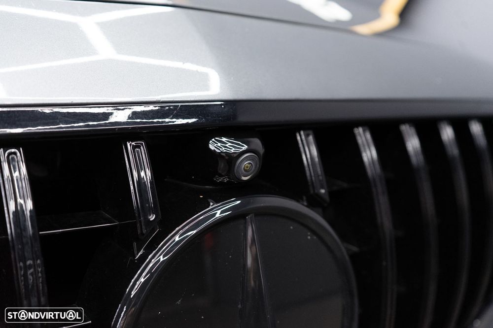 Mercedes-Benz E 220 d AMG Line - 15