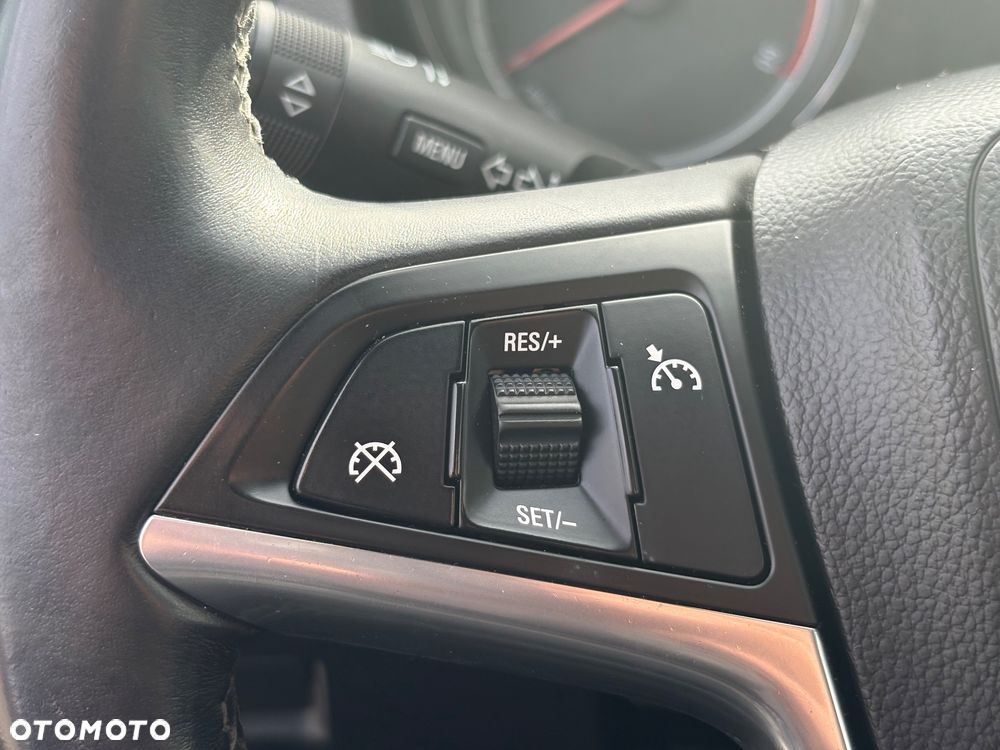 Opel Insignia 2.0 CDTI automatik Innovation - 11