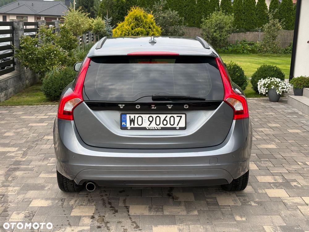 Volvo V60 D2 Drive-E Momentum - 8