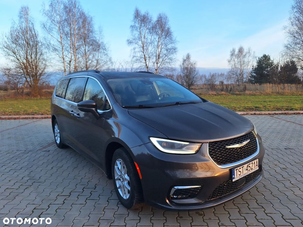 Chrysler Pacifica - 1