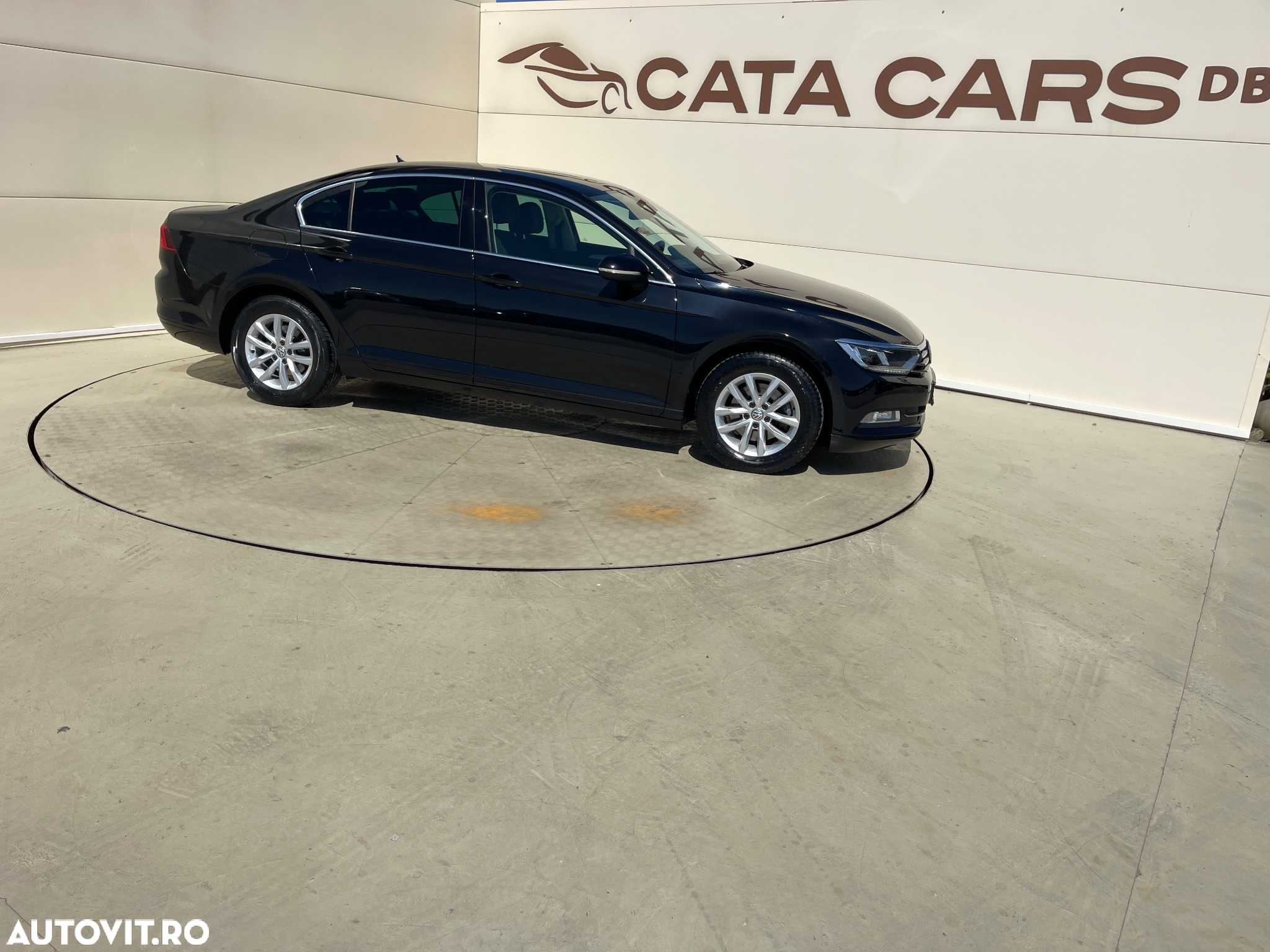 Volkswagen Passat - 19