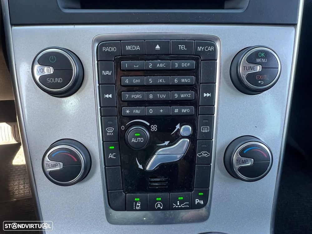 Volvo V60 D2 Geartronic Powershift Momentum - 10