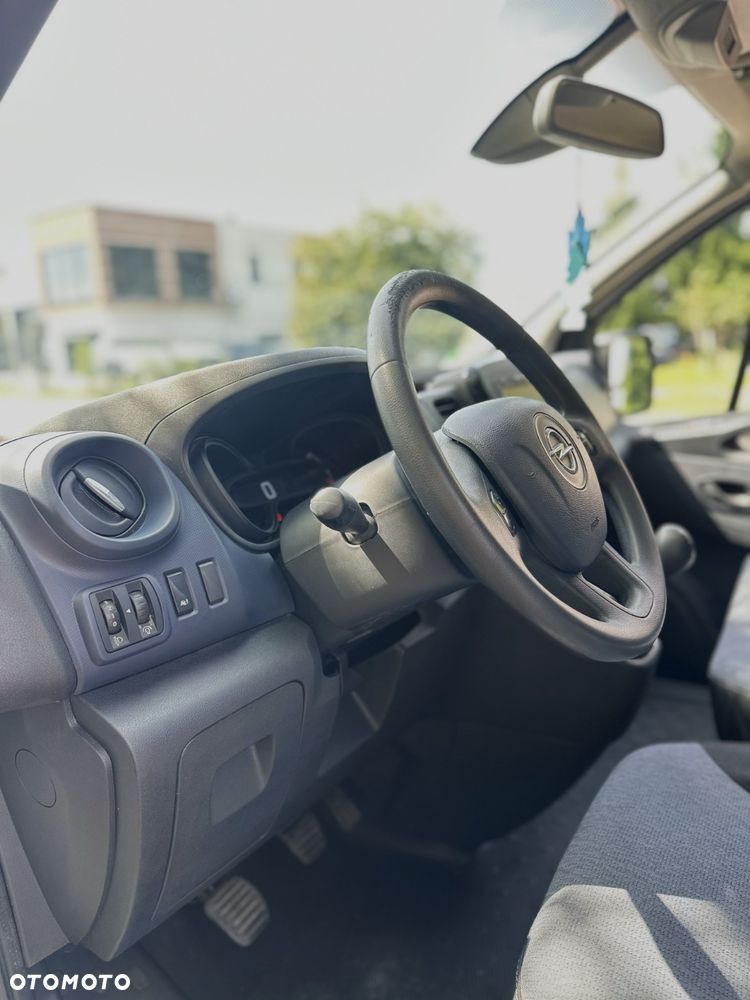 Opel Vivaro - 7