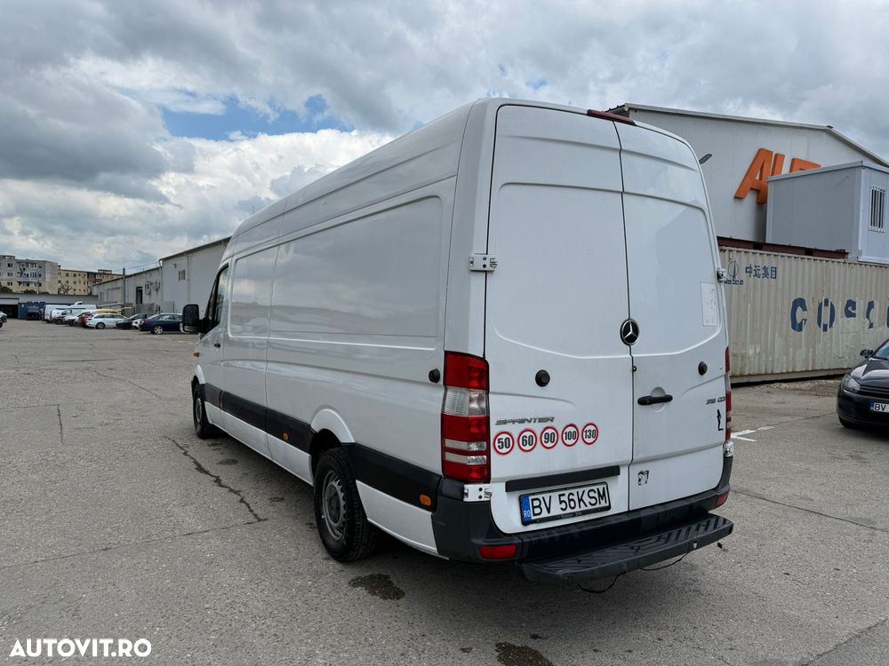 Mercedes-Benz Sprinter - 5